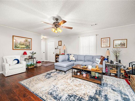 5th image of 244 Susan Gay St