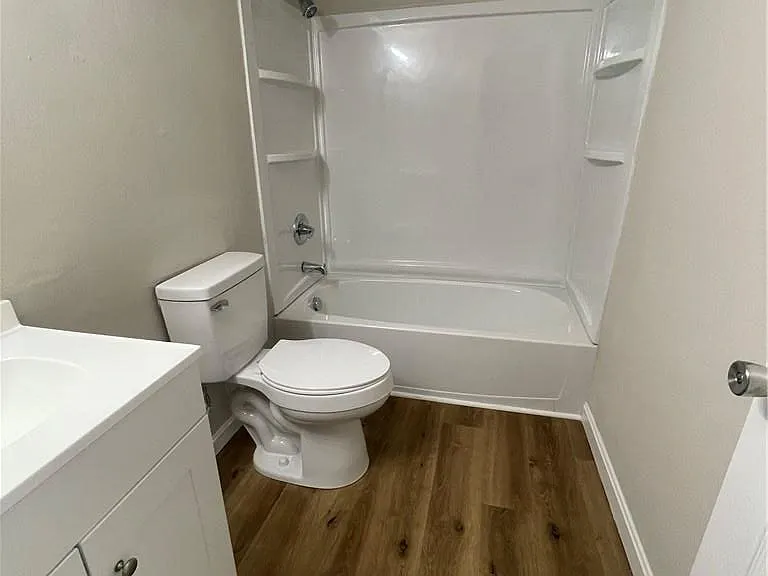 719 Marvin Ave #105 — Photo 14