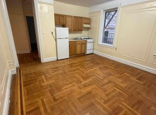 550 W 50th St #1RW, New York, NY 10019