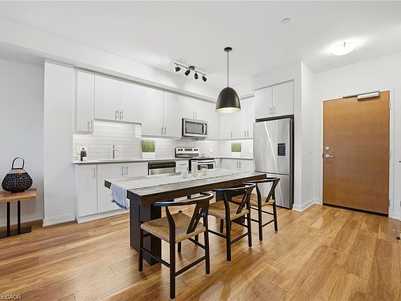 5th image of 320 Plains Rd E #513