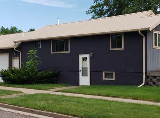 300 S Monroe Ave, Pierre, SD 57501