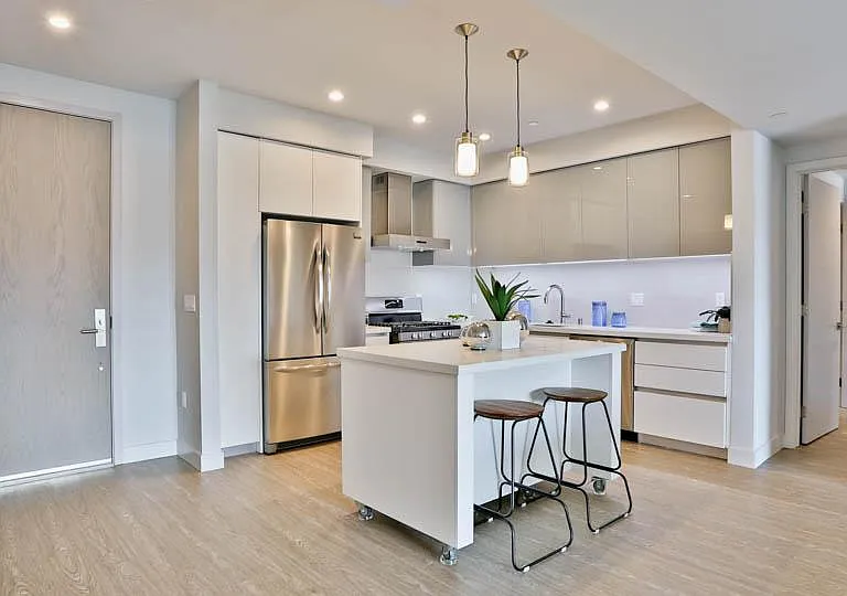 727 Wilcox Ave #305 — Photo 23