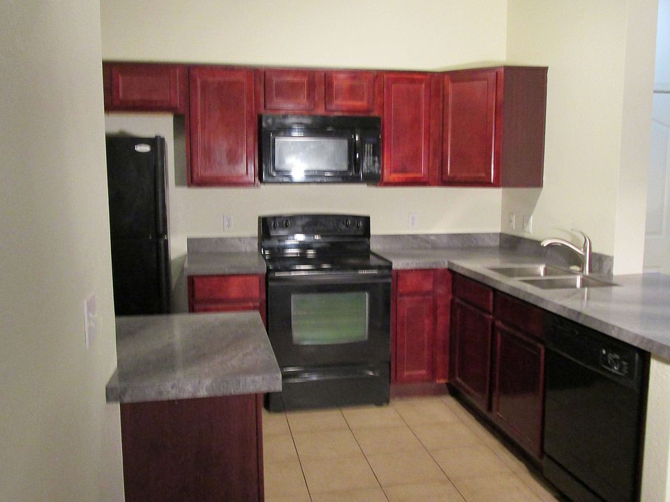 Upgraded kitchin new granite countertop with new sink and faucet