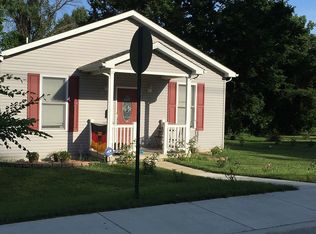 306 S 8th St, Belleville, IL