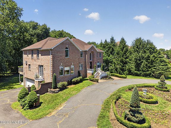 2nd image of 425 Iron Bridge Road