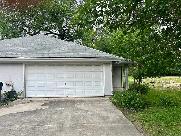 609 W Martin Luther King Blvd #609 — Photo 8