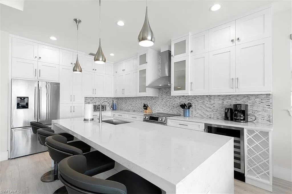 5 bed, 3.0 bath, 2208 sqft, $23,000 — Photo 3