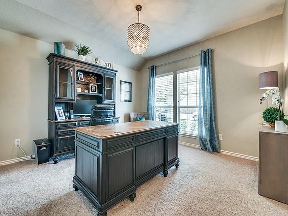 4th image of 9844 Hedge Bell Dr