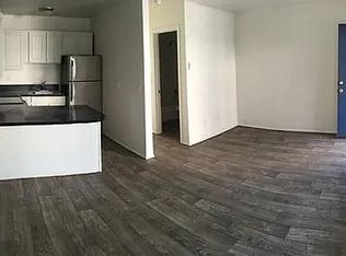 1808 NE Weidler St #5, Portland, OR 97232