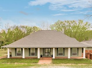 23432 Sunnyside Ln, Zachary, LA 70791