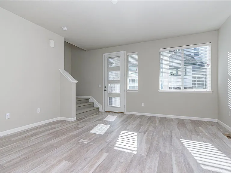 1380 Hoyt St #4 — Photo 6