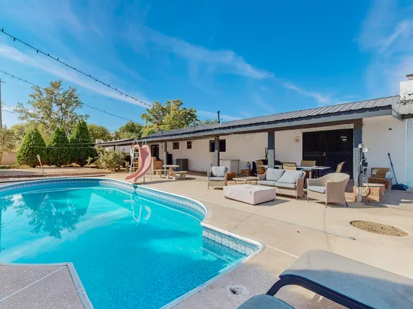 4320 Blumenshine Cir SW, Albuquerque, NM 87105