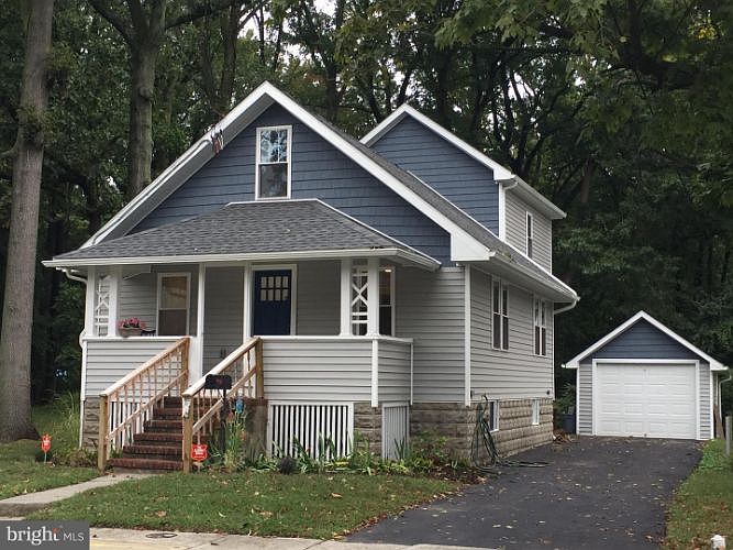 1st image of 30 Jenkins Ave