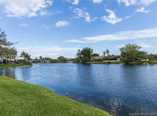 10028 SW 14th St, Pembroke Pines, FL 33025