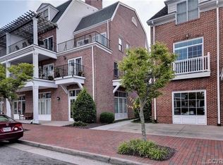 5109 Center St APT 1, Williamsburg, VA 23188