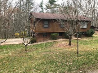 157 Robyn Rd, Canton, NC 28716