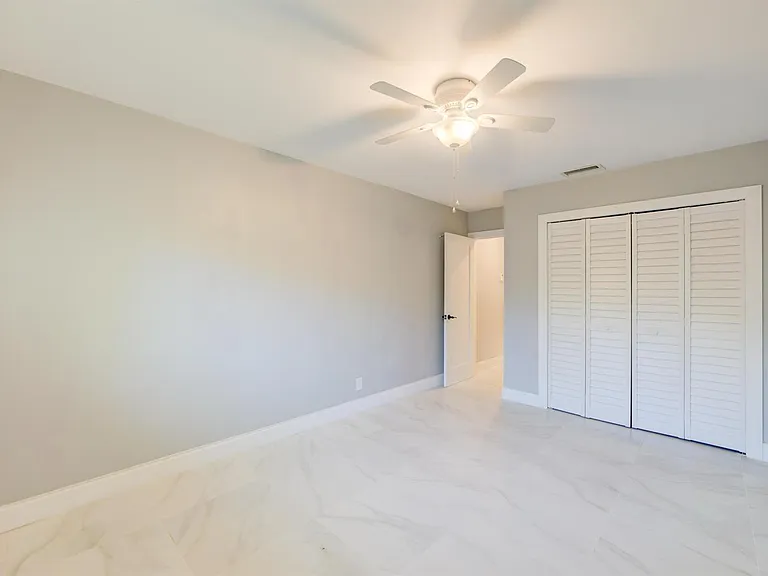 2603 NE 35th St — Photo 23