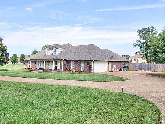 3rd image of 620 Swinnea Lakes Dr
