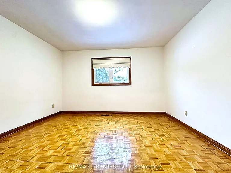 56 Fairchild Ave #MAIN — Photo 25