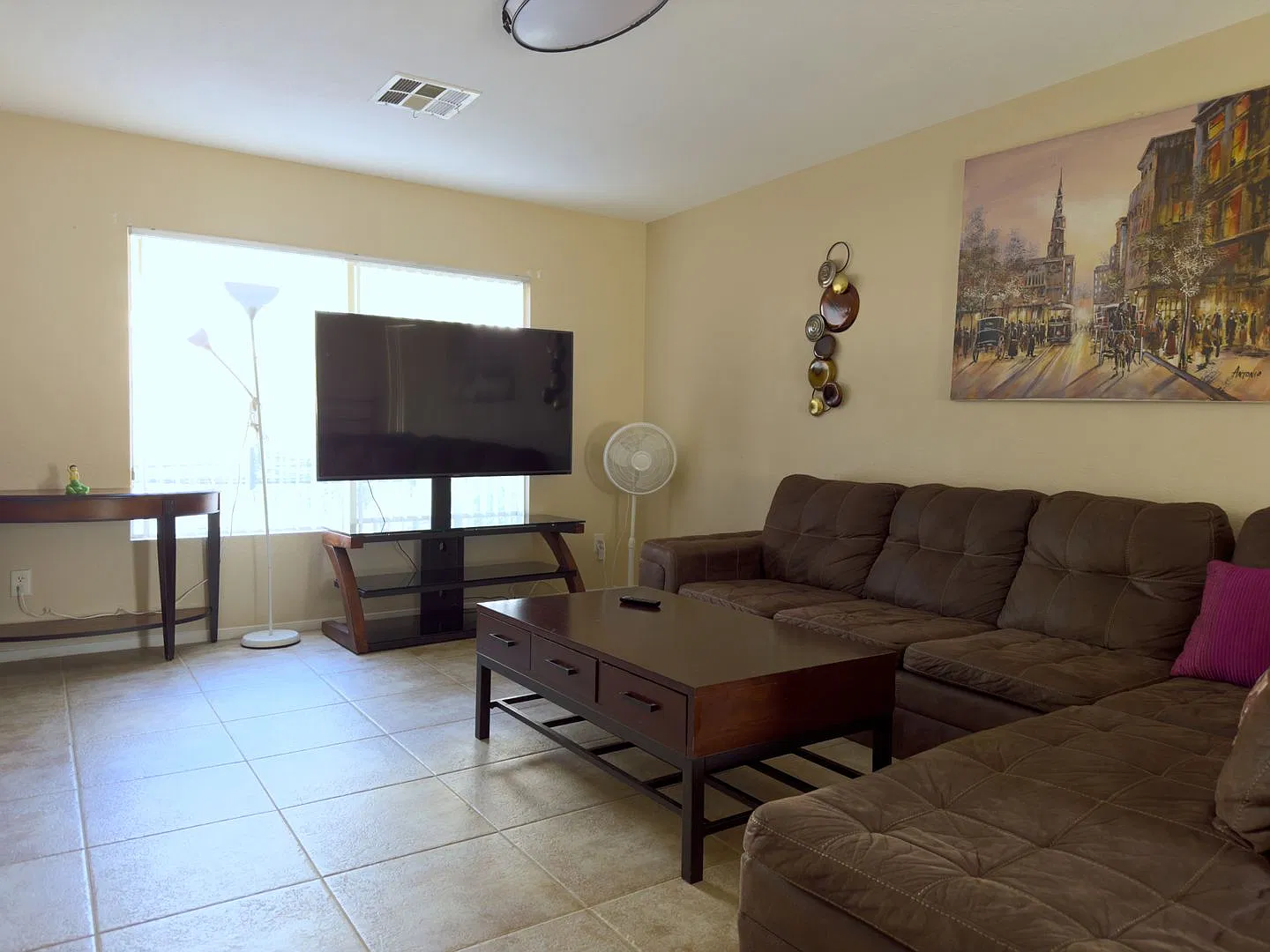 3-Bedroom Home with Loft & 2-Car Garage Mission Palm — Photo 1