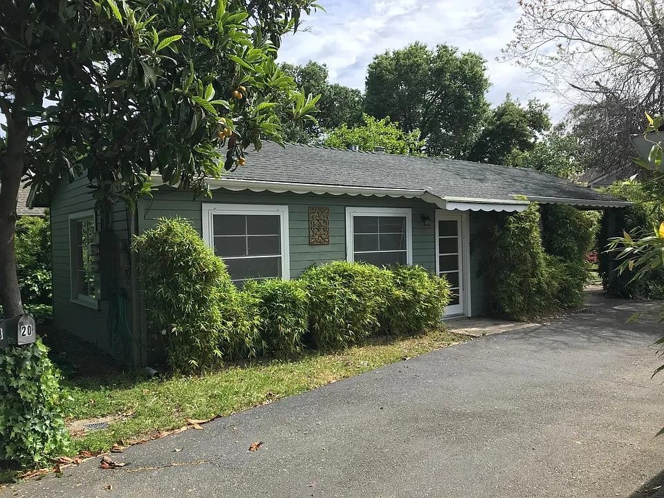 20 Forrest Ave