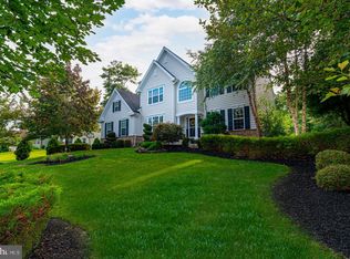 8 Danielle Ct, Mays Landing, NJ 08330