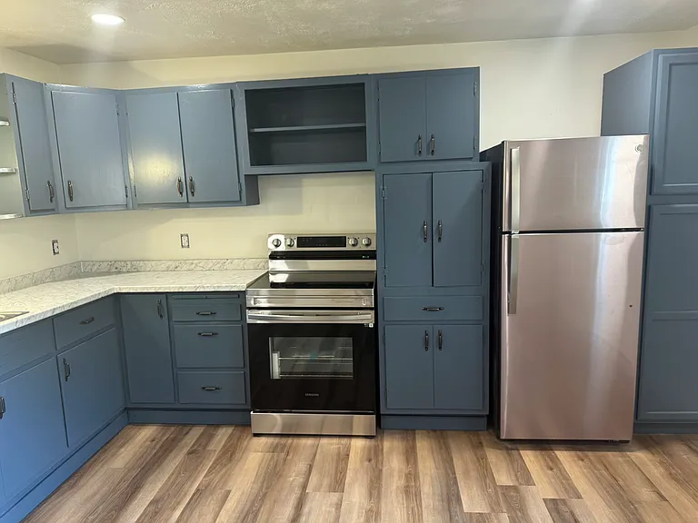 140 Chess St #2 — Photo 3