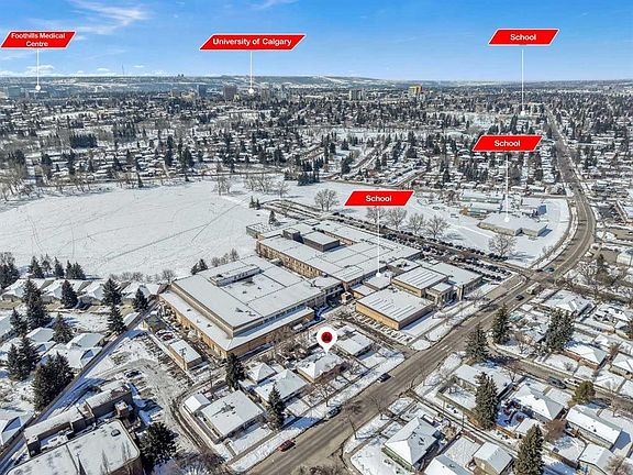 2nd image of 853 NE Northmount Dr NW