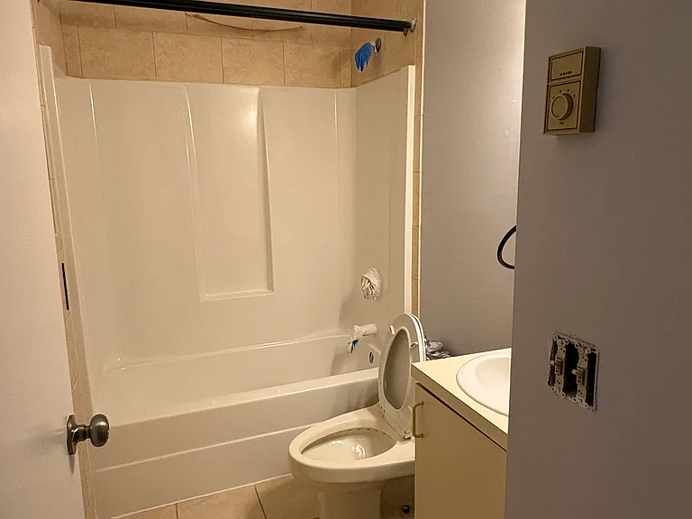 585 Park Rd #7-2 — Photo 10