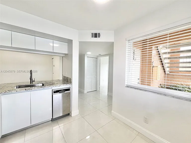 842 NW 92nd Ave #842 — Photo 9