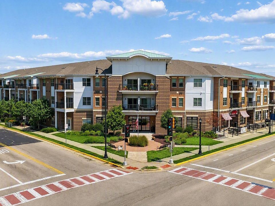 1st image of 301 E Main St #102