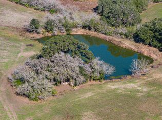 1173 Charco Rd, Tuleta, TX 78162