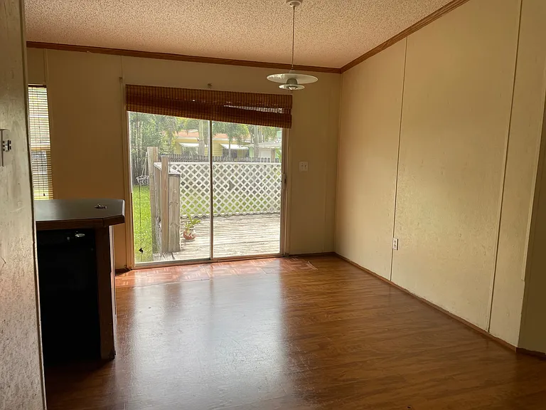 11864 Atlantic Cir — Photo 7