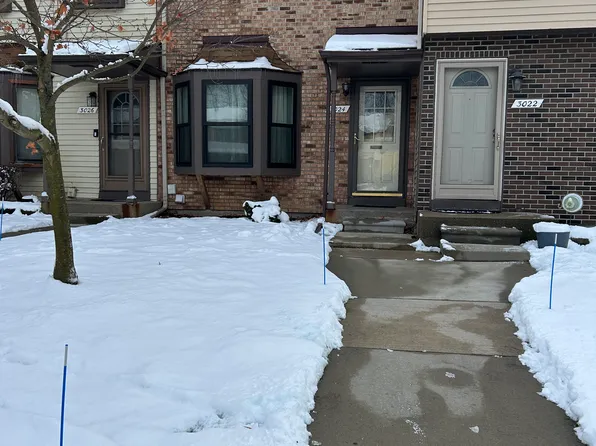 3024 Carly Ct #1, Auburn Hills, MI 48326
