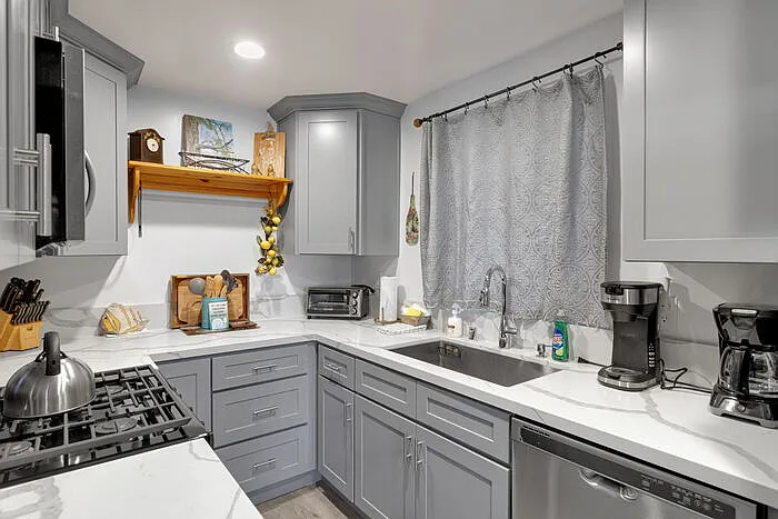 42651 Falcon Ave — Photo 12
