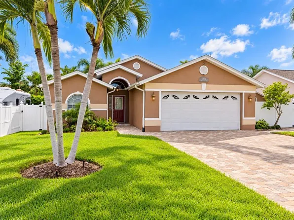 10612 LAKE VISTA DRIVE, SEMINOLE, FL 33772