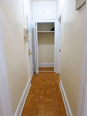 Rented by City & Suburban | media 40