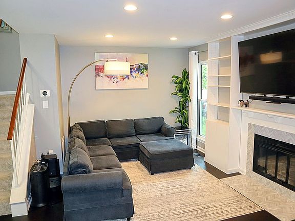 Living Room - mounted TV