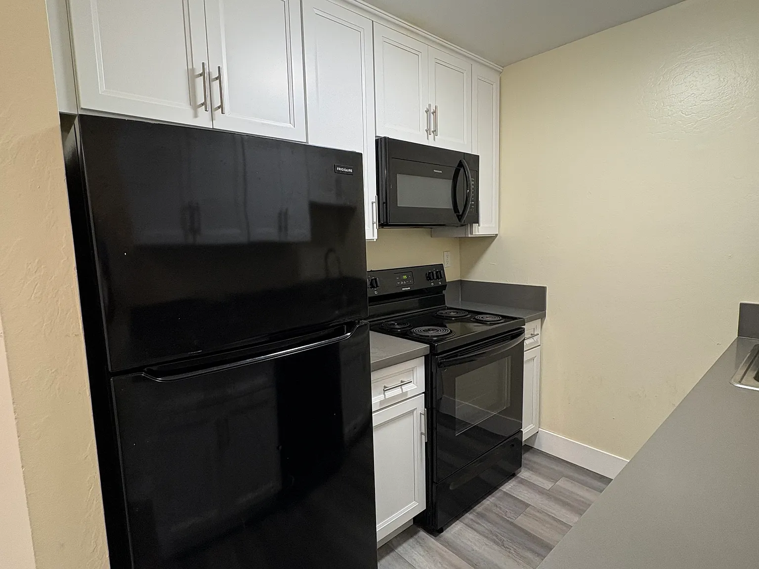 2637 Regent — Photo 3