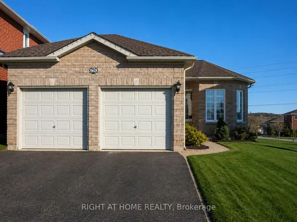 109 Livia Herman Way, Barrie, ON L4M 7K5
