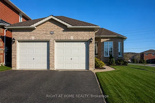 109 Livia Herman Way #LOWER Photo 1