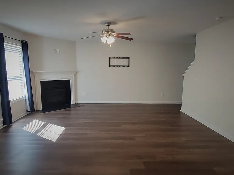 62 Apple Tree Ct — Photo 5
