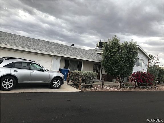 2nd image of 1364 Cedar Ln