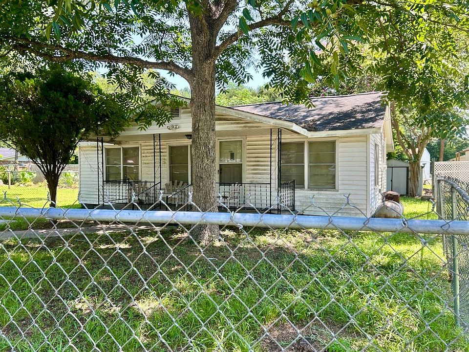 1st image of 1021 Stafford Ave