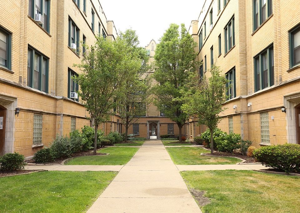 1st image of 2330 N Spaulding Ave Unit A4