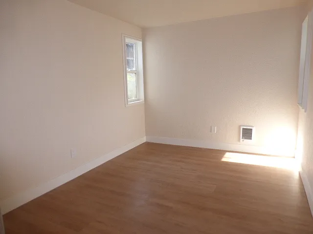15721 NE 18th St #D2 — Photo 6