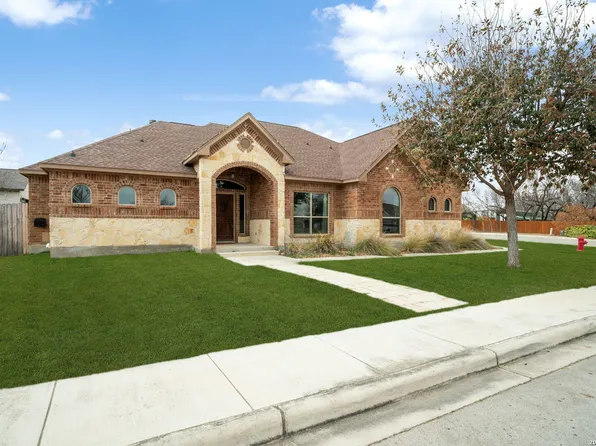 169 Westheim, Castroville, TX 78009