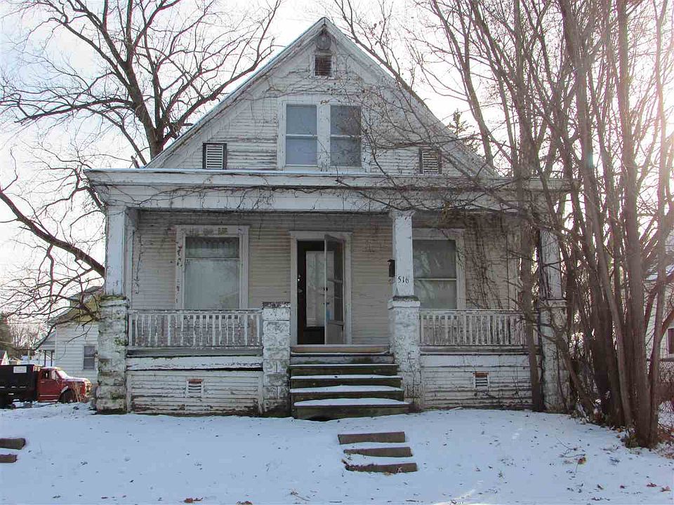 2nd image of 516 14th Ave