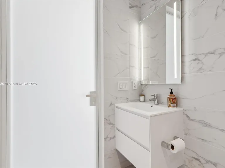 2000 S Ocean Dr #28A — Photo 37