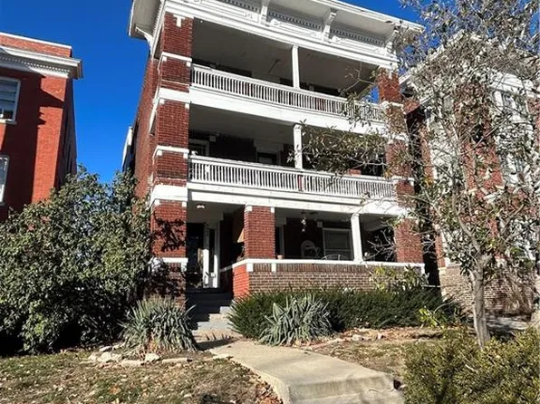 4124 Warwick Blvd, Kansas City, MO 64111